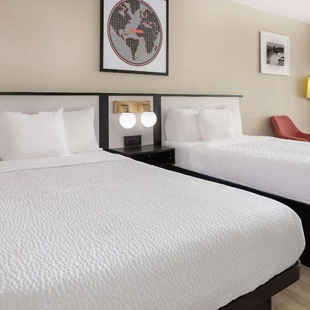 Ramada By Wyndham Rome - Verona Eksteriør bilde