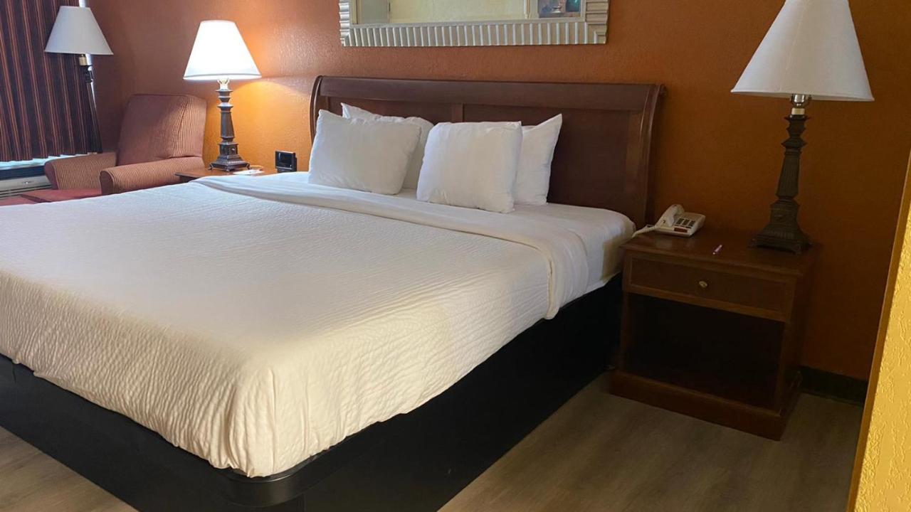 Ramada By Wyndham Rome - Verona Eksteriør bilde