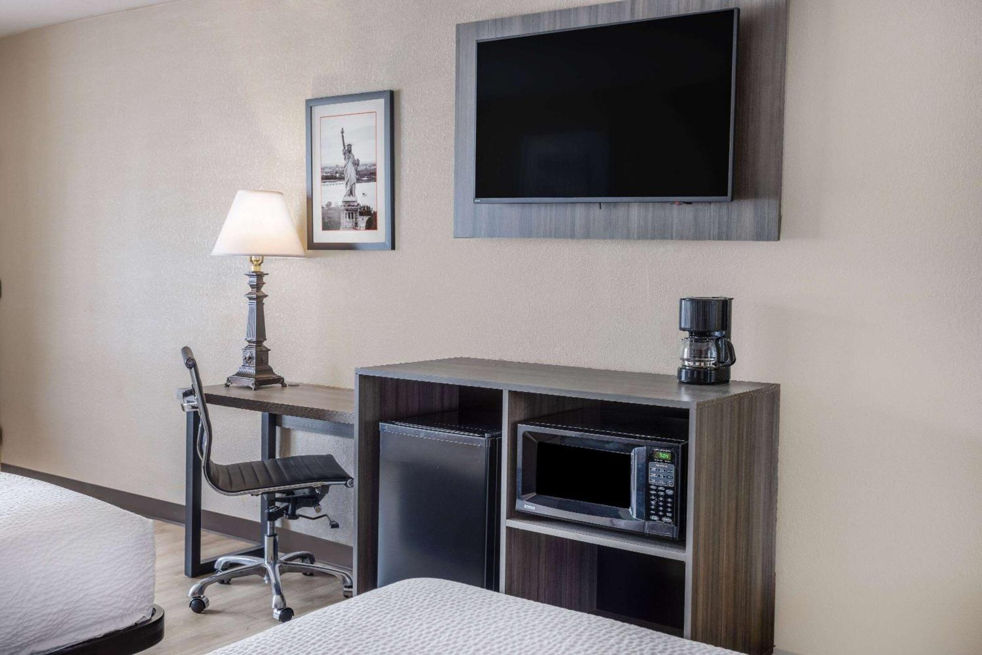 Ramada By Wyndham Rome - Verona Eksteriør bilde