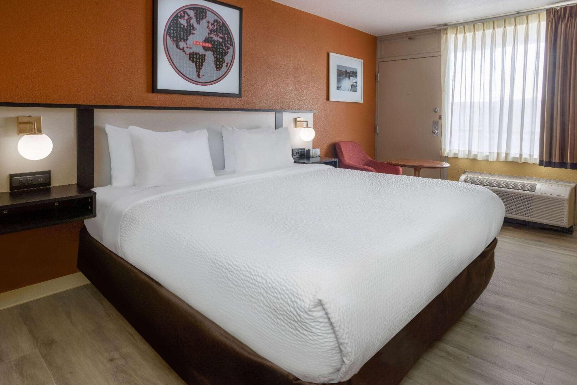 Ramada By Wyndham Rome - Verona Eksteriør bilde